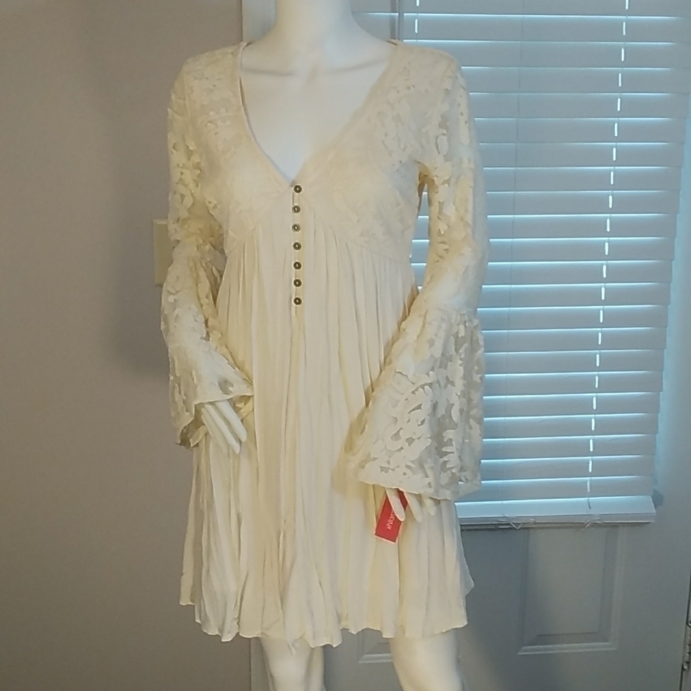 Xhilaration Cream Babydoll Mini Dress Size M V Neck Embroider Bodice Sleeves